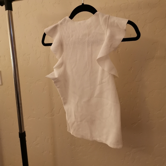 Fletch white Ruffle Ribbed Top Small - Picture 5 of 6